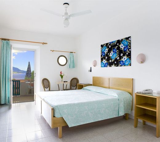 Hotel Paradiso