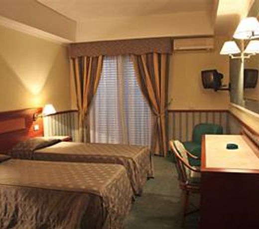 Tennis Hotel