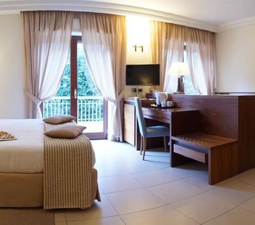 Suites & Residence Hotel