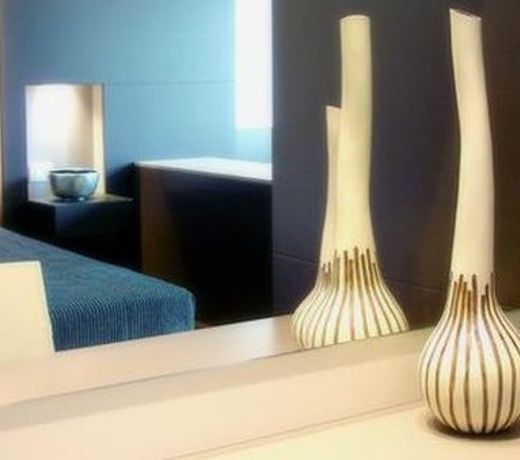 Wall Art Hotel & Residence