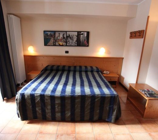Hotel Alpechiara