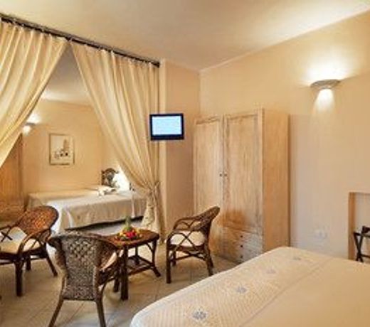 Is Morus Relais
