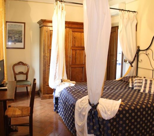 Villa Rigacci Hotel