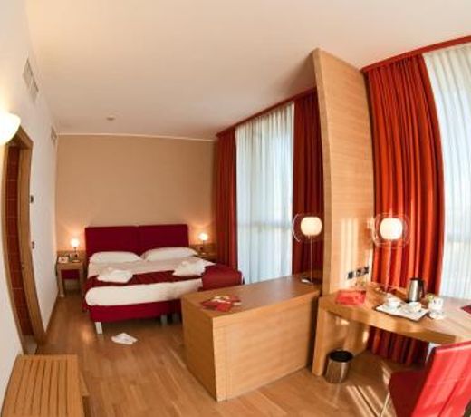 Hotel Remilia