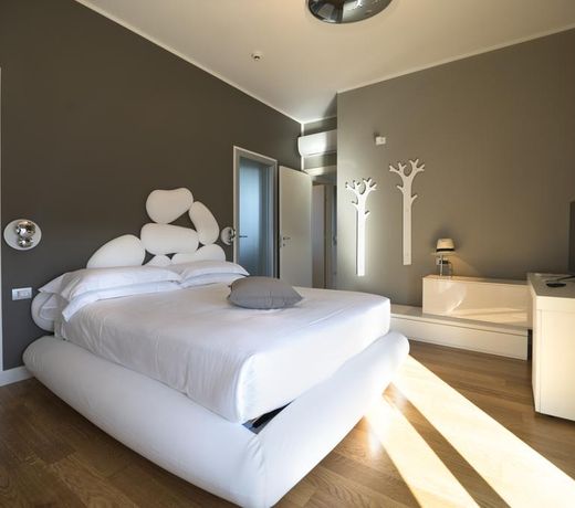 The One Hotel - Designed for Adults - Pet lovers