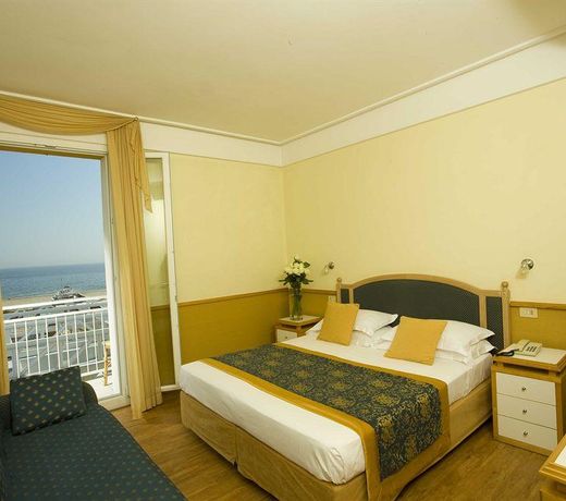 Hotel Roma