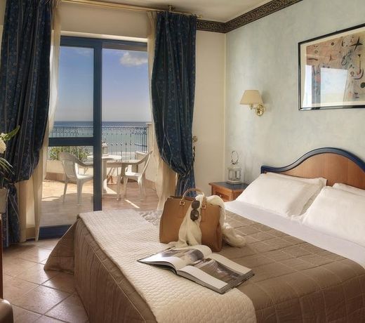 Hotel Ascot