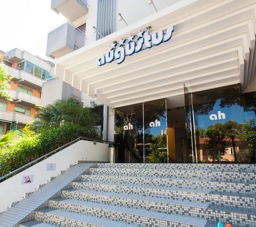 Hotel Augustus
