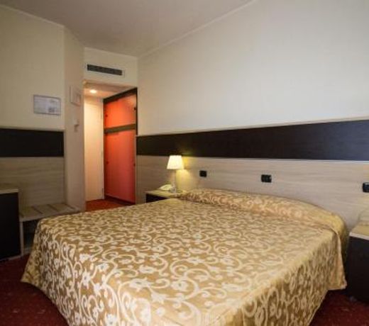 Hotel Augustus