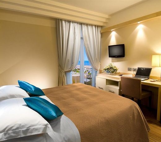 Hotel Sarti