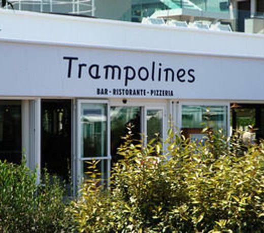 Trampolines Suite Hotel