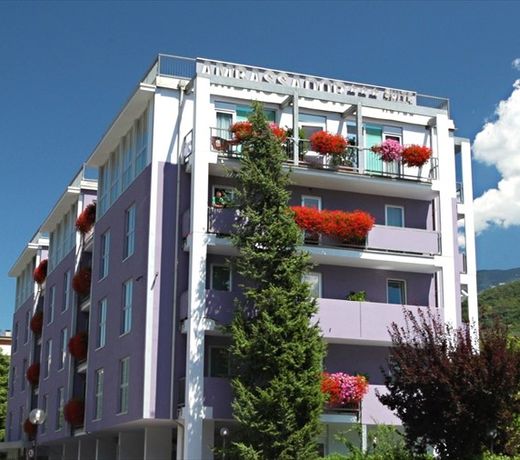 Ambassador Suite Hotel