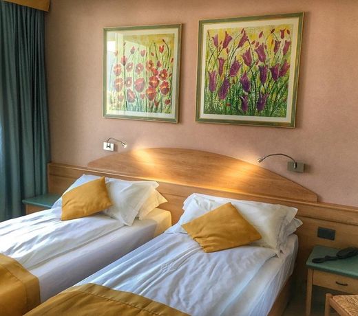 Ambassador Suite Hotel