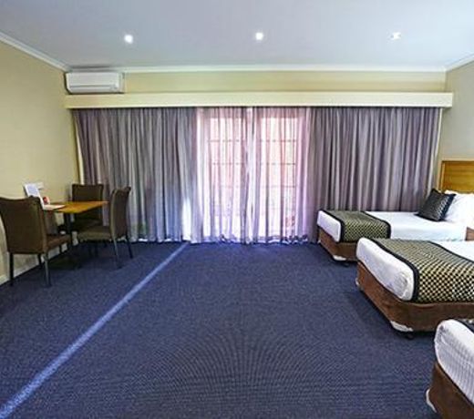 Quality Hotel Melbourne Airport