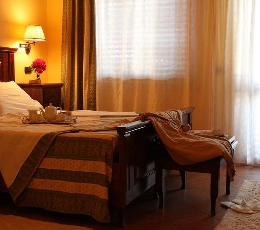 Casanova - Wellness Center La Grotta Etrusca