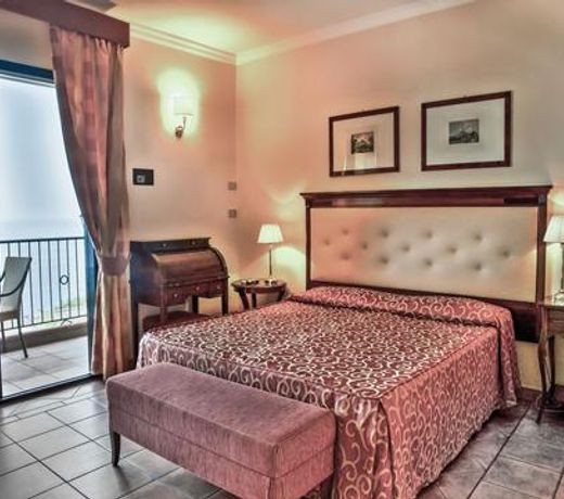 Capo Dei Greci Taormina Coast Hotel & SPA