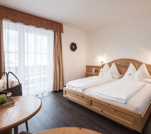 Hotel Chalet S - Dolomites Design - adults friendly