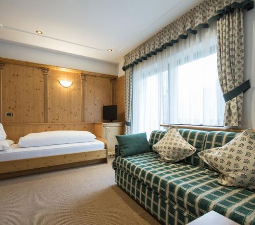 Hotel Chalet S - Dolomites Design - adults friendly