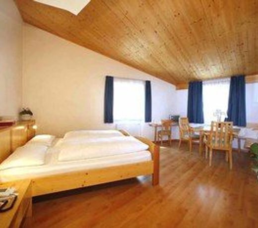 Hotel Meisules