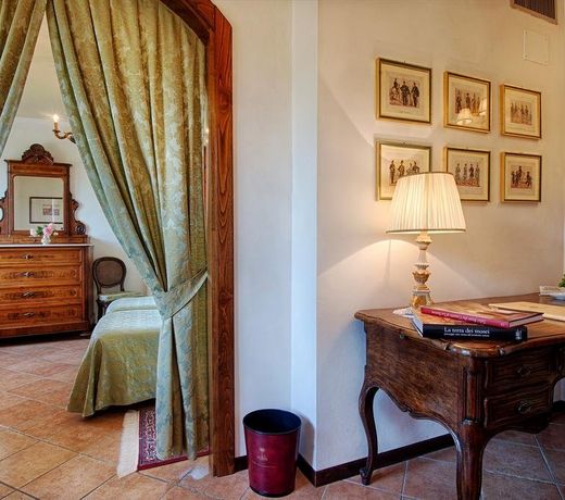 Villa Scacciapensieri Boutique Hotel
