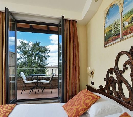 Hotel Athena