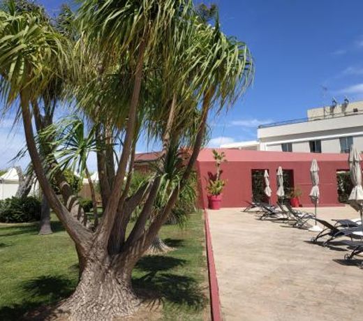 Albatros Hotel