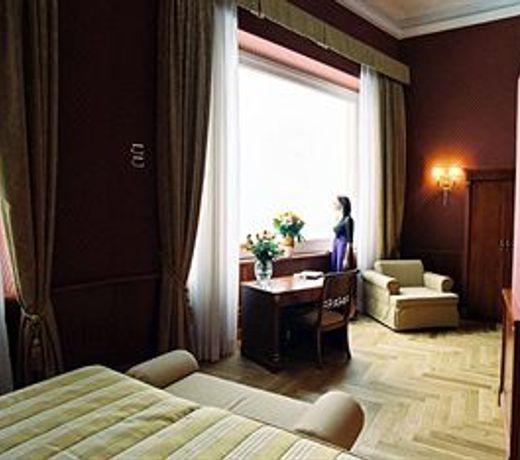 Livingston Hotel