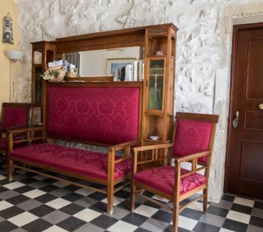 Lakkios charming suites and rooms