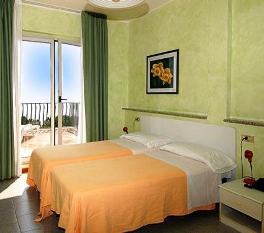 Hotel Mirabello
