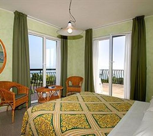 Hotel Mirabello