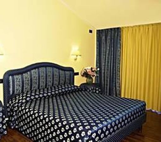 Yachting Hotel Mistral