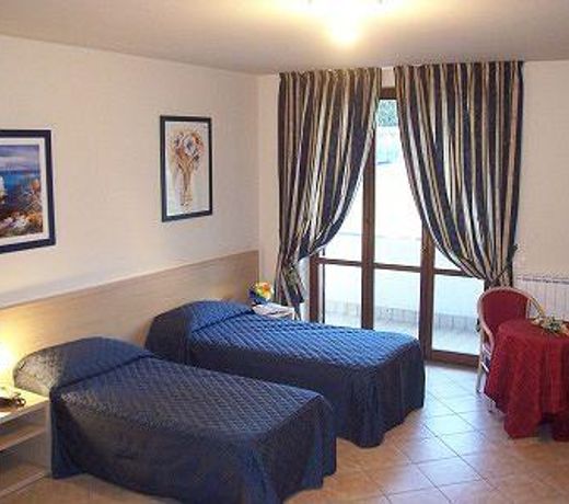Hotel Ristorante Tre Leoni