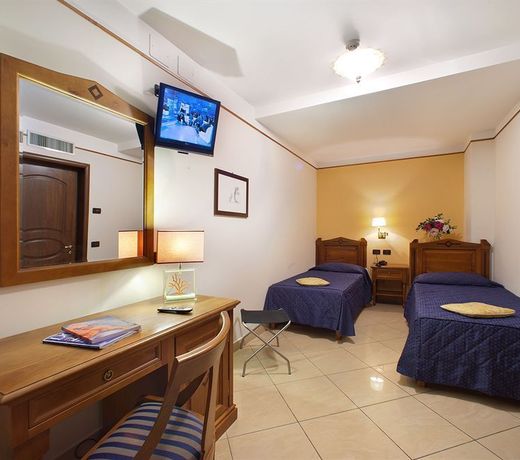 Ulisse Deluxe Hostel