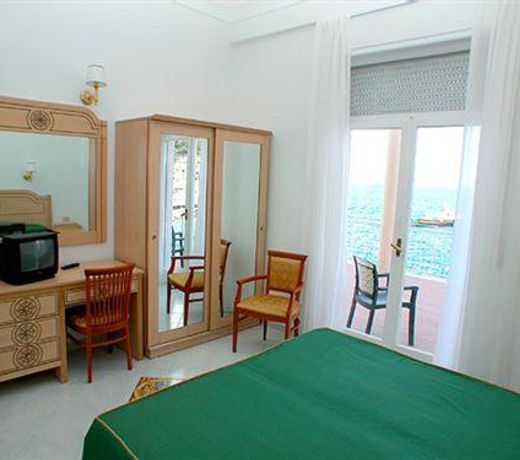Hotel Admiral