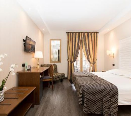 Central Wellness Hotel