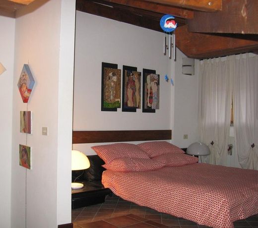 LO SCOIATTOLO E LA NOCE