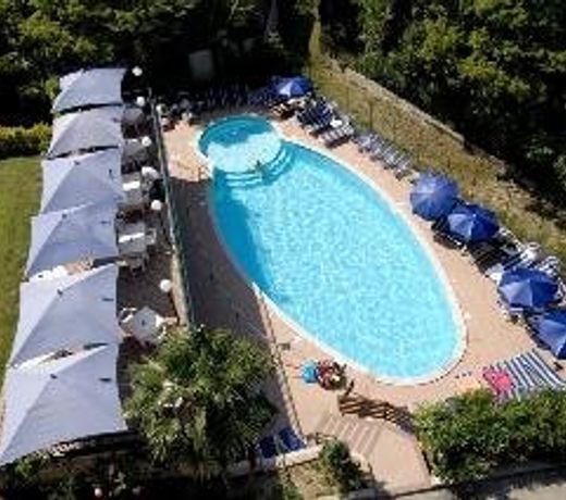 Hotel Flora