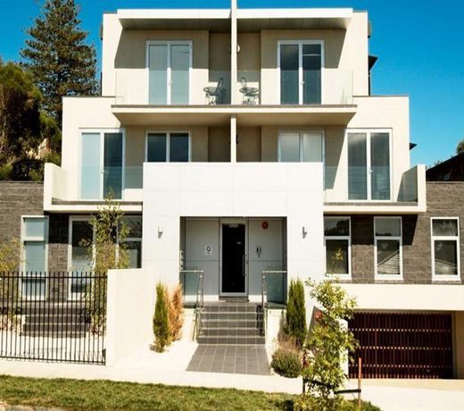 APARTMENTS at KEW Q45