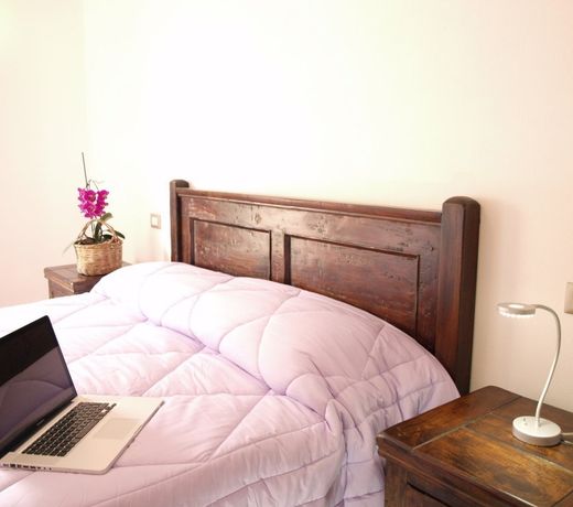 Residenza Locci - Rooms & Apartments