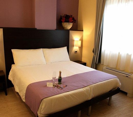 Idria Hotel