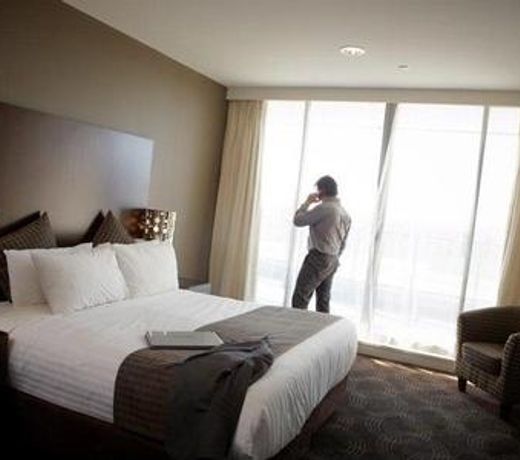 Hotel 115
