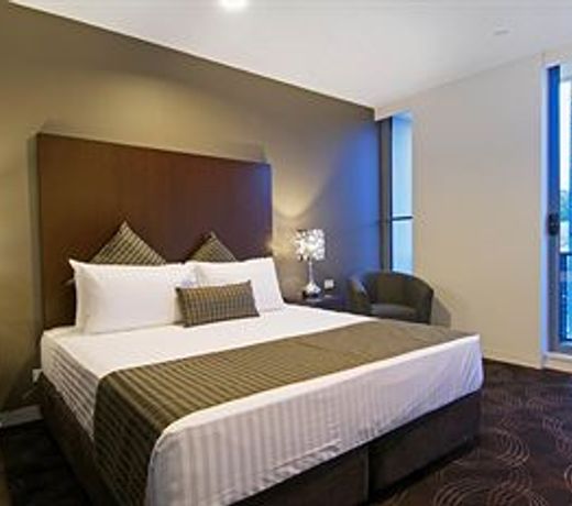 Hotel 115