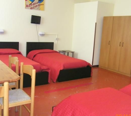 GHEGA- RENT ROOM