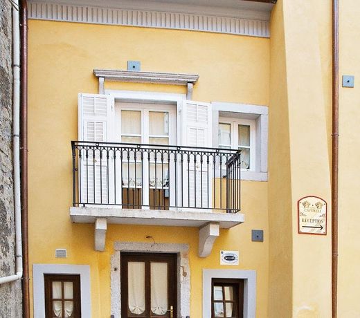 Hotel capitelli