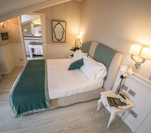 Victoria Hotel Letterario
