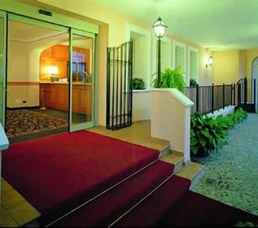Green Hotel