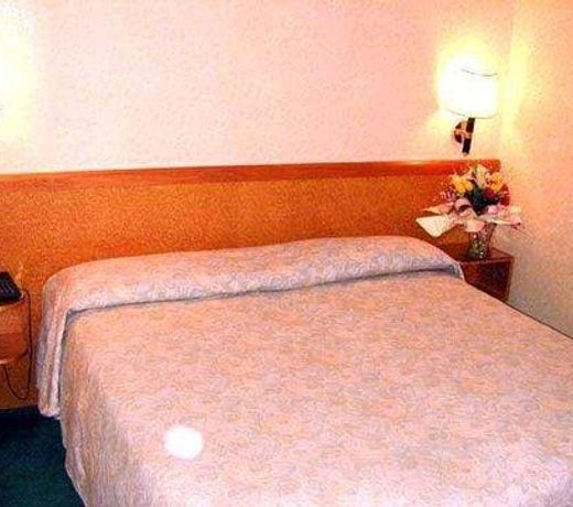 Smart Hotel Holiday