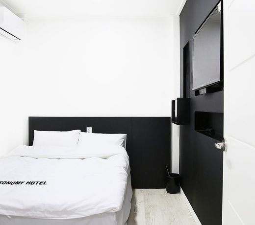 Ekonomy Hotel Gumi