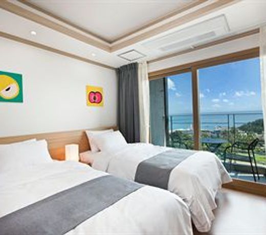 Familia Hotel