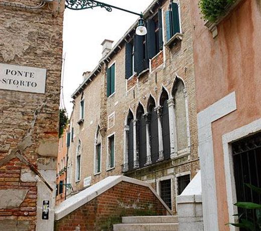 Ad Place Venice